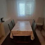 Ana Apartman Primosten