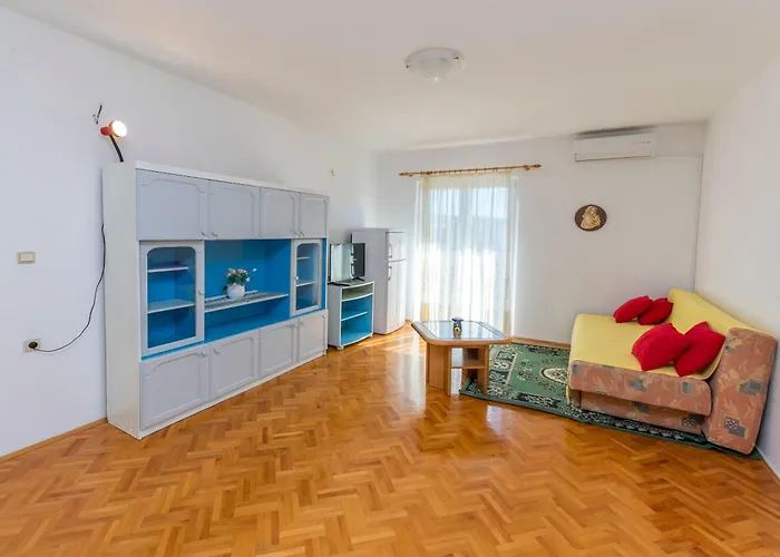 Ana * 프리모스턴