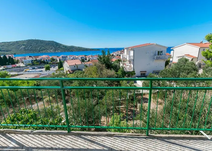 Ana Apartment Primosten